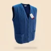 chaleco-sin-manga-azul-mujer-producto-etiqueta-yordall Chaleco sin manga azul mujer tejido trenzado cuello V con etiqueta — Yordall Chile
