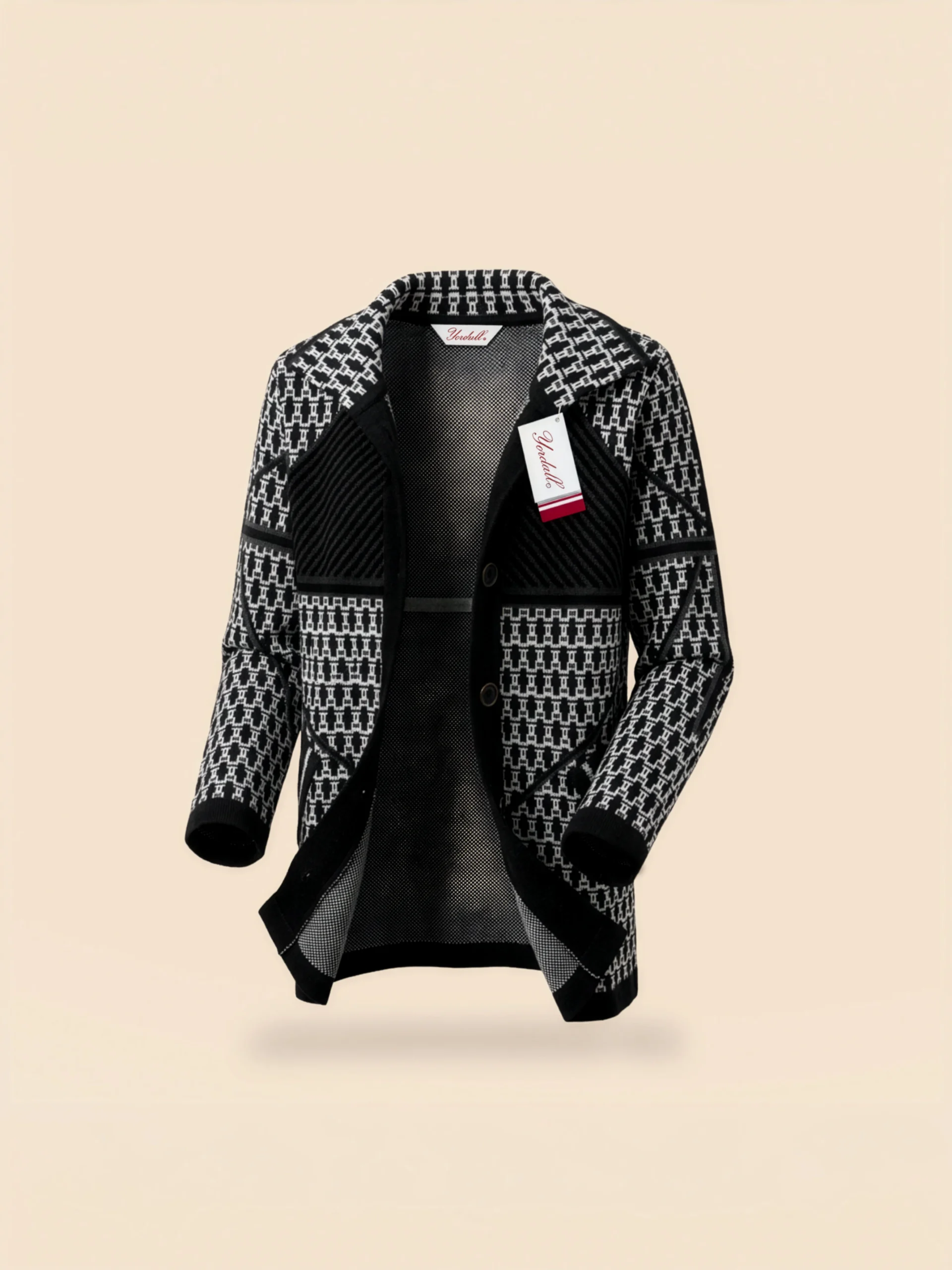 Chaqueta de punto jacquard negro y blanco en lana y alpaca para mujer sobre fondo crema – Yordall Chile